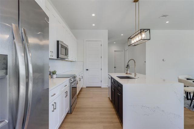 20202 Lincoln CV, Lago Vista, TX 78645