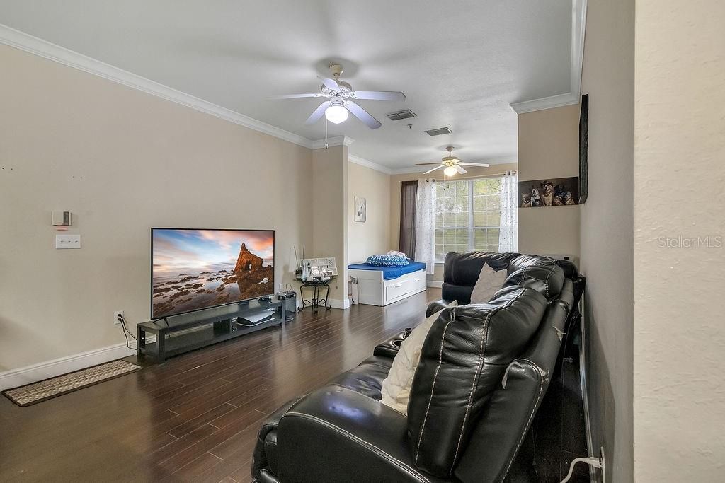 Image 6 of property listing at 3307 S KIRKMAN ROAD 126, Orlando, FL 32811
