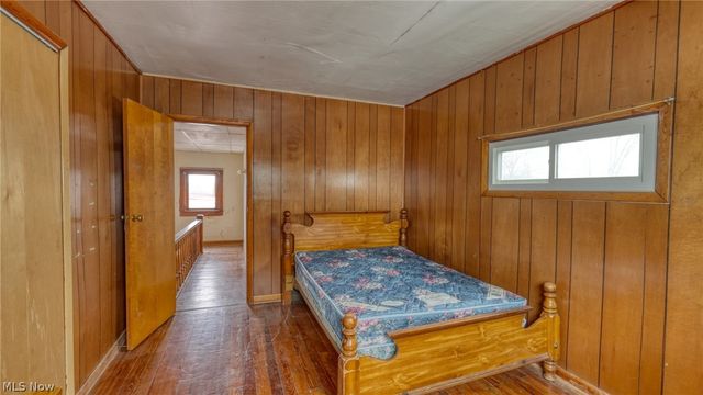 237 S 5th Street, Byesville, OH 43723