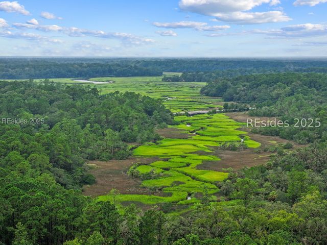 40 Rose Dhu Creek Plantation Dr, Bluffton, SC 29910