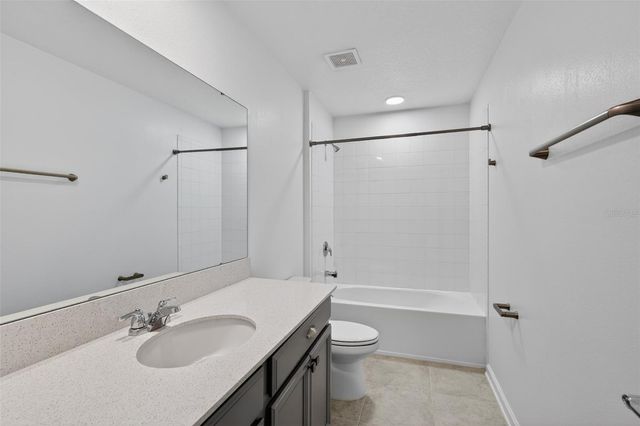 124 PINEYWOODS STREET, St Cloud, FL 34771