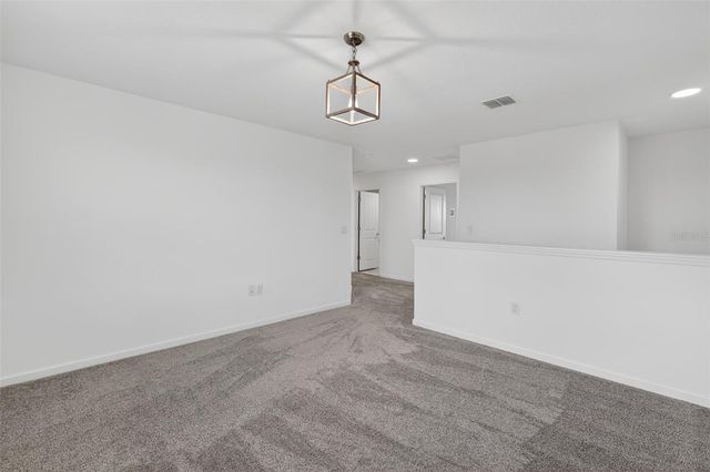 124 PINEYWOODS STREET, St Cloud, FL 34771