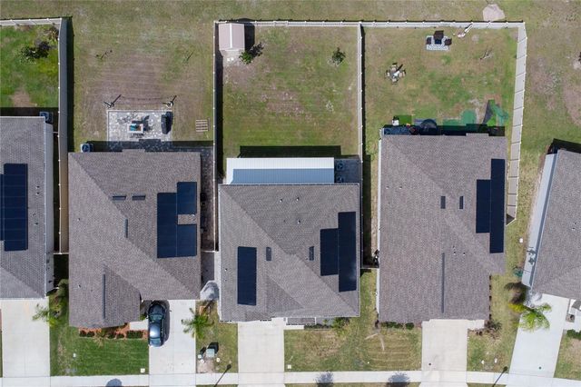 124 PINEYWOODS STREET, St Cloud, FL 34771