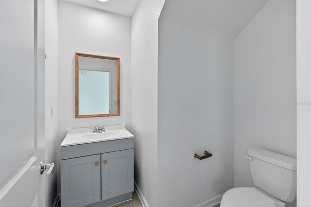 124 PINEYWOODS STREET, St Cloud, FL 34771