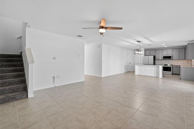 124 PINEYWOODS STREET, St Cloud, FL 34771