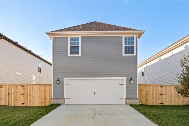 4376 W Bronco Drive, Fayetteville, AR 72704