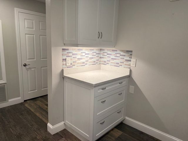 3 Marc Dr 3C-4, Plymouth, MA 02360