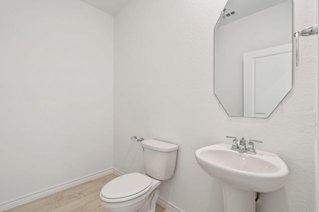 438 Turtle Creek Drive, Dayton, TX 77535