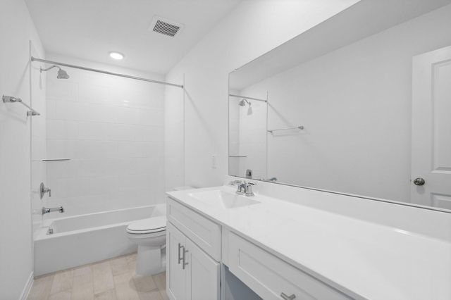 438 Turtle Creek Drive, Dayton, TX 77535