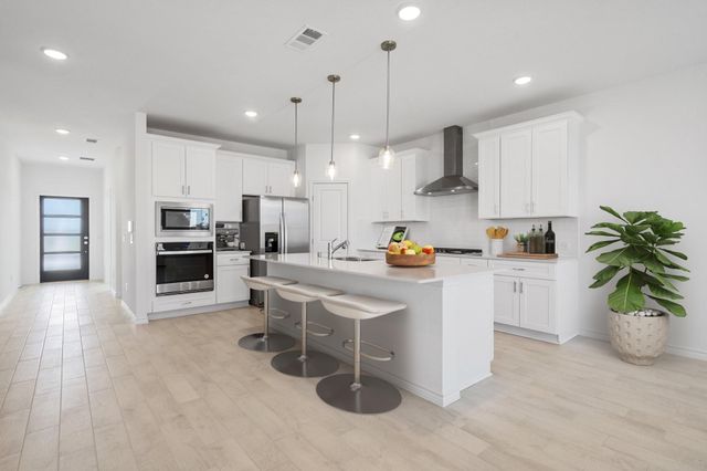 438 Turtle Creek Drive, Dayton, TX 77535