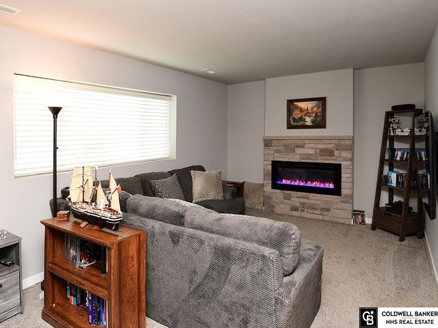 14822 S 17Th Street, Bellevue, NE 68123