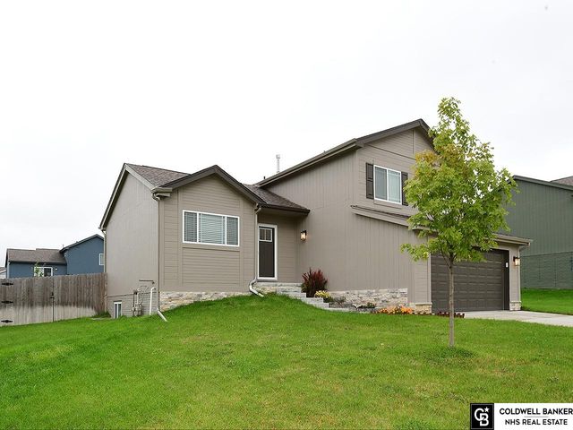 14822 S 17Th Street, Bellevue, NE 68123