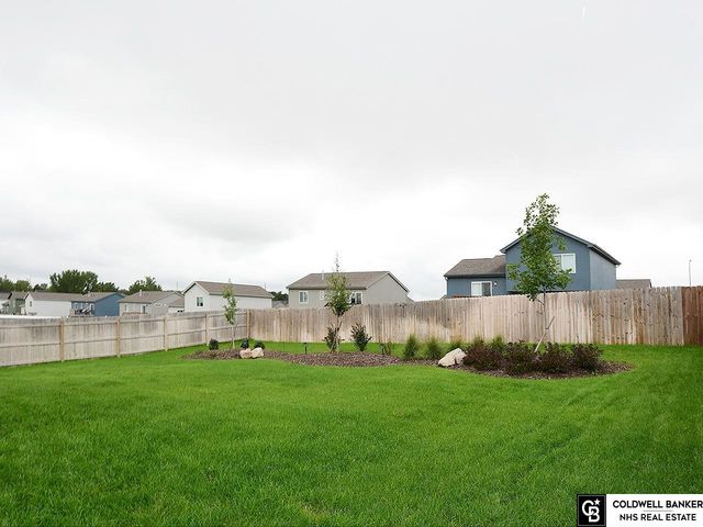 14822 S 17Th Street, Bellevue, NE 68123