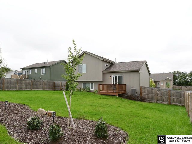 14822 S 17Th Street, Bellevue, NE 68123
