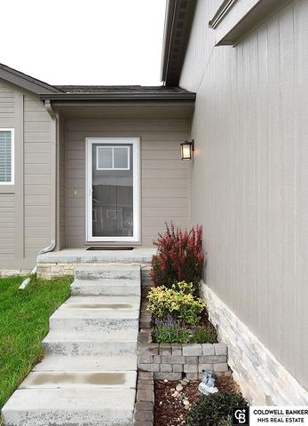 14822 S 17Th Street, Bellevue, NE 68123