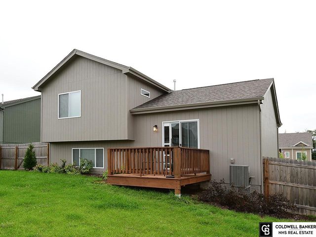 14822 S 17Th Street, Bellevue, NE 68123