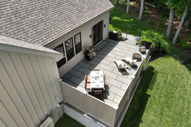 23 Kingston Street, Kingston, MA 02364