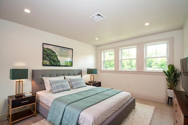 23 Kingston Street, Kingston, MA 02364