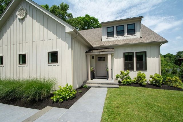 23 Kingston Street, Kingston, MA 02364