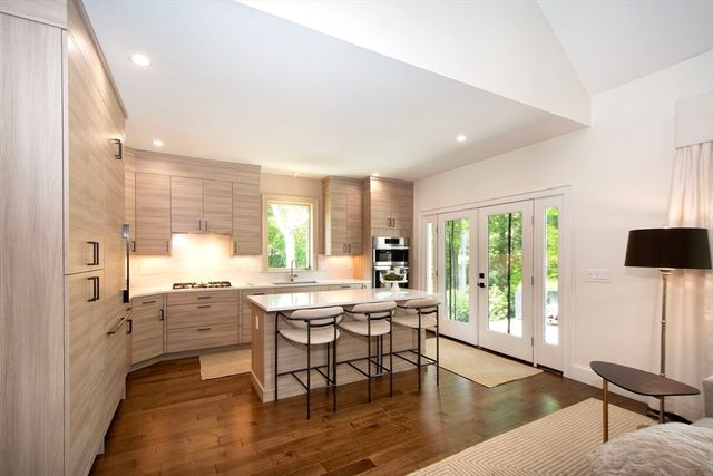 23 Kingston Street, Kingston, MA 02364