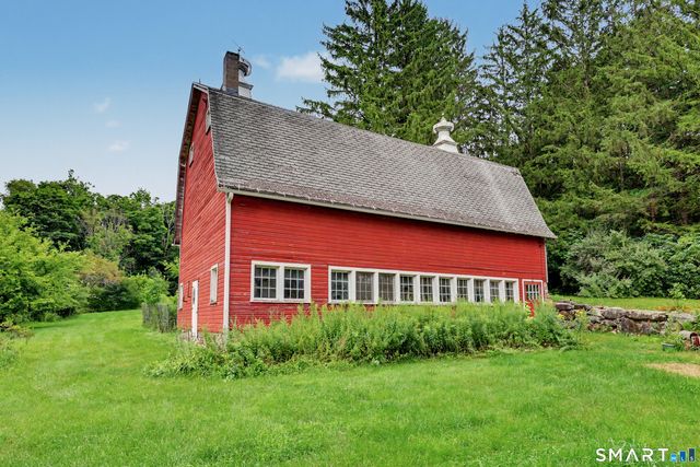 153 Old Sherman Hill Road, Woodbury, CT 06798
