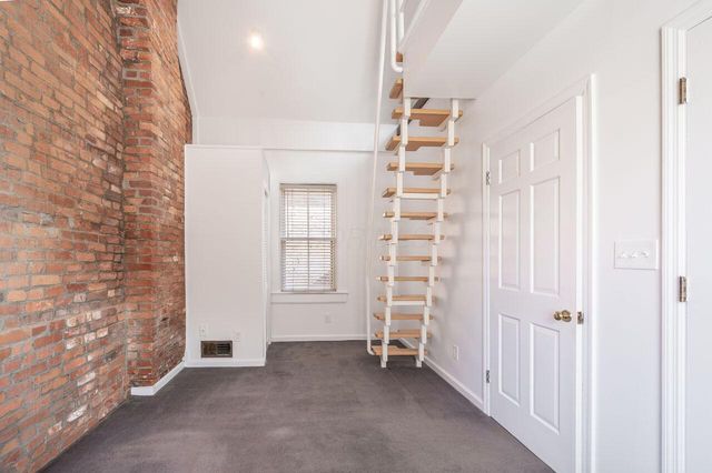 561 S 5th Street, Columbus, OH 43206