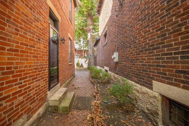 561 S 5th Street, Columbus, OH 43206