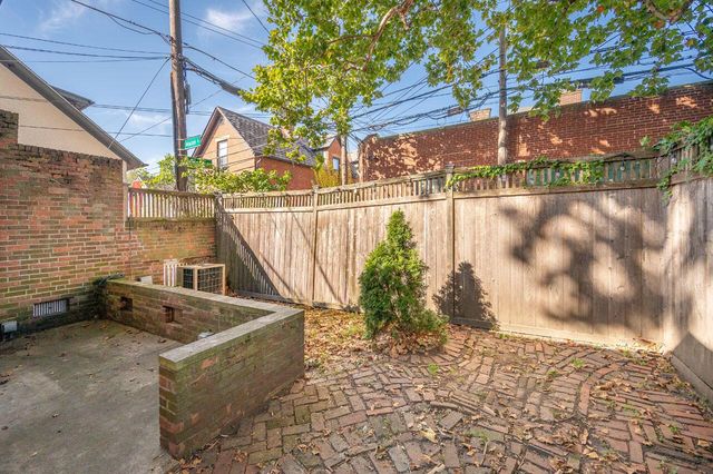 561 S 5th Street, Columbus, OH 43206