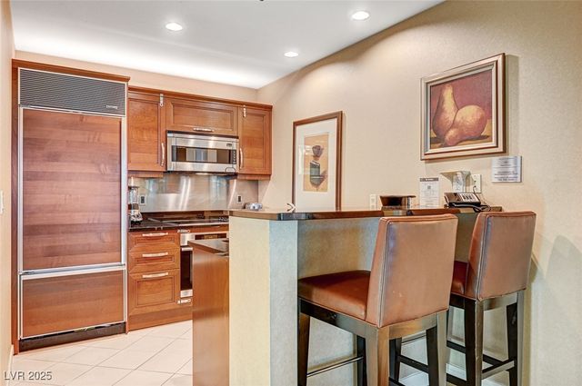 125 East HARMON Avenue 2601, Las Vegas, NV 89109