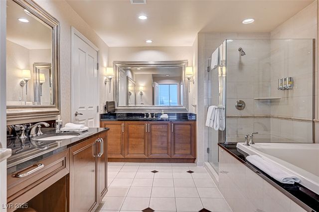 125 East HARMON Avenue 2601, Las Vegas, NV 89109