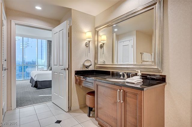 125 East HARMON Avenue 2601, Las Vegas, NV 89109