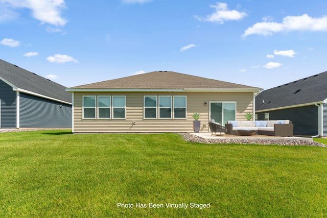 7609 Upper 38th Street N, Oakdale, MN 55128