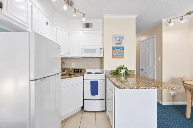 6102 Seawall Boulevard 258, Galveston, TX 77551
