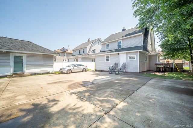 295 Washington Street, Hempstead, NY 11550