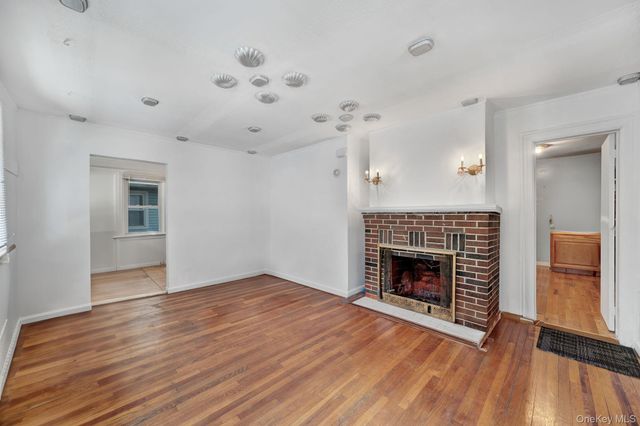 295 Washington Street, Hempstead, NY 11550