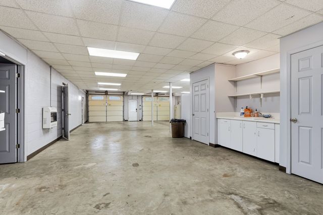 5058 Windland Dr, Springfield, TN 37172