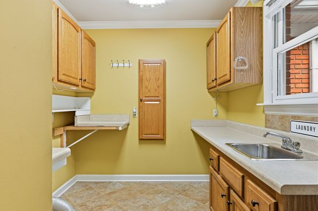 5058 Windland Dr, Springfield, TN 37172