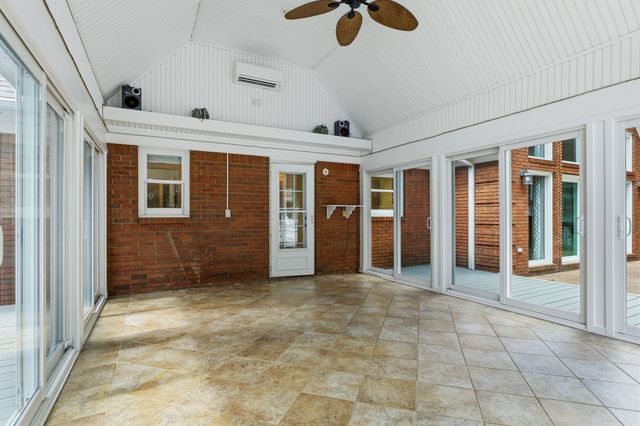 5058 Windland Dr, Springfield, TN 37172