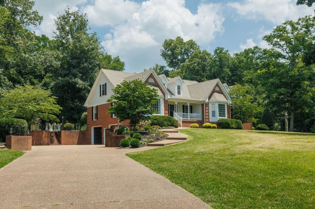 5058 Windland Dr, Springfield, TN 37172