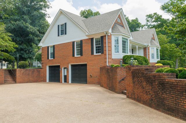 5058 Windland Dr, Springfield, TN 37172