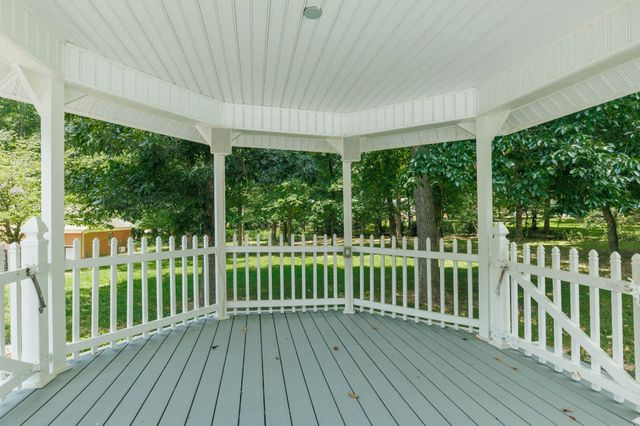 5058 Windland Dr, Springfield, TN 37172