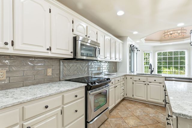 5058 Windland Dr, Springfield, TN 37172