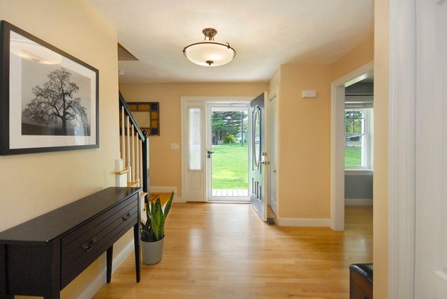 9 Pine Grove Rd, Westford, MA 01886