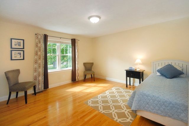 9 Pine Grove Rd, Westford, MA 01886