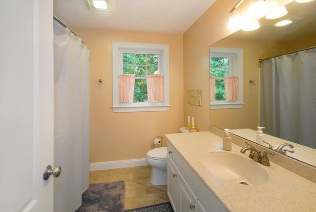 9 Pine Grove Rd, Westford, MA 01886
