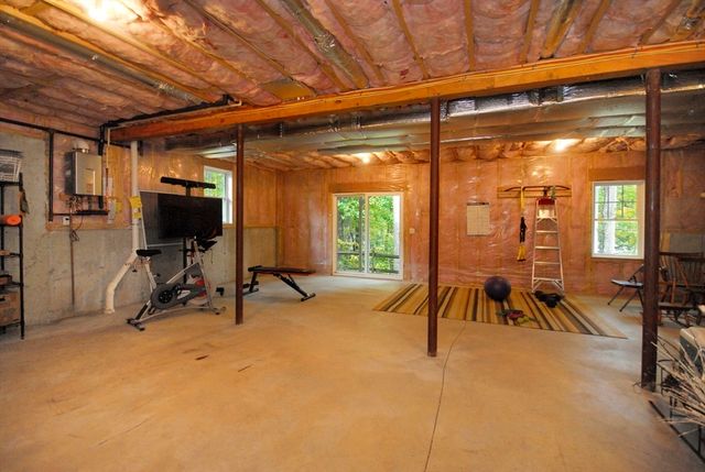 9 Pine Grove Rd, Westford, MA 01886