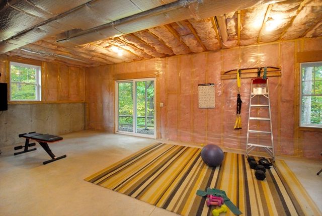9 Pine Grove Rd, Westford, MA 01886