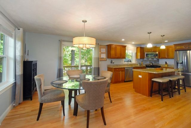 9 Pine Grove Rd, Westford, MA 01886