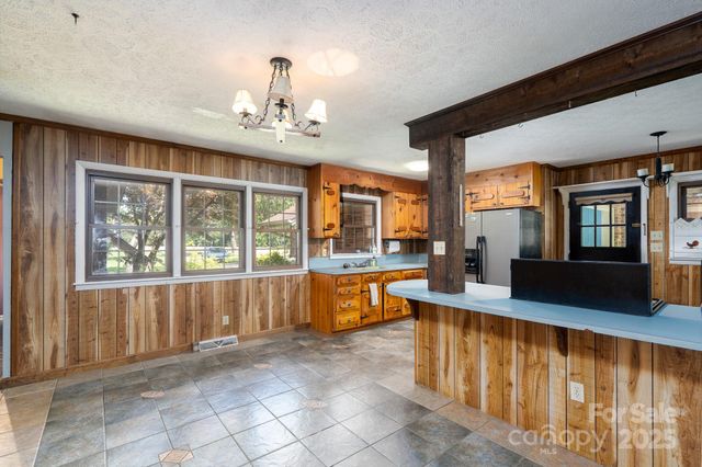 1085 Old Boiling Springs Road, Shelby, NC 28152