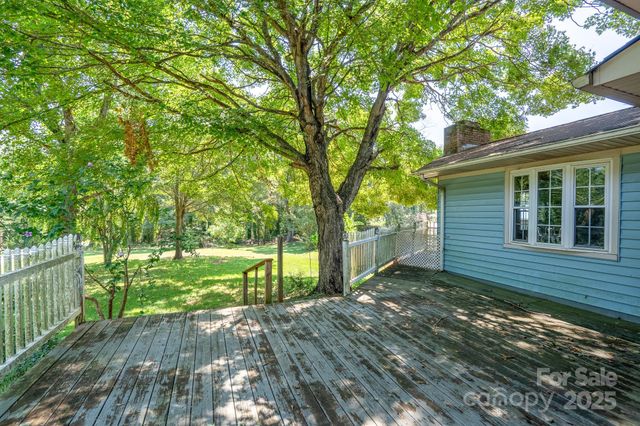 1085 Old Boiling Springs Road, Shelby, NC 28152